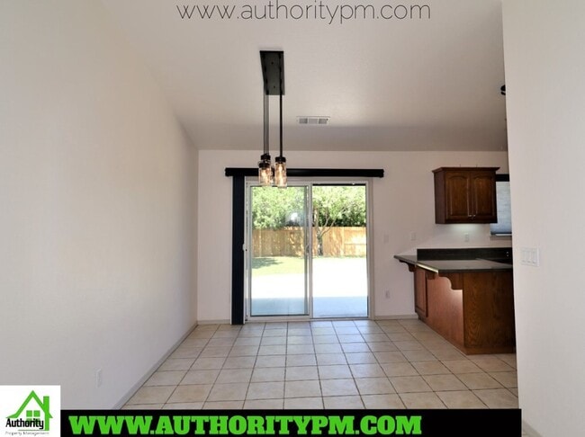 Building Photo - 1526 Imperial Dr