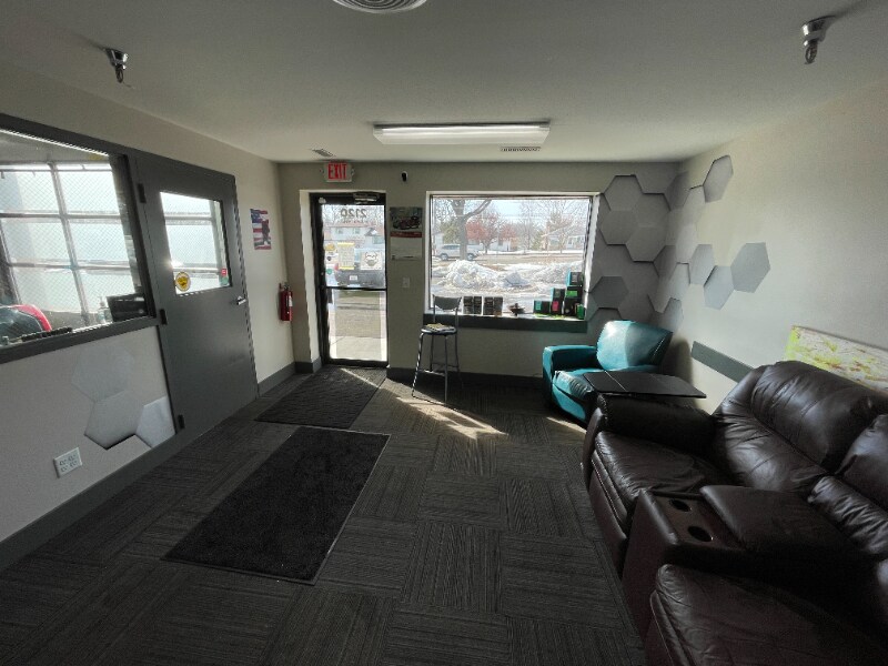 Building Photo - 2120 Rice St