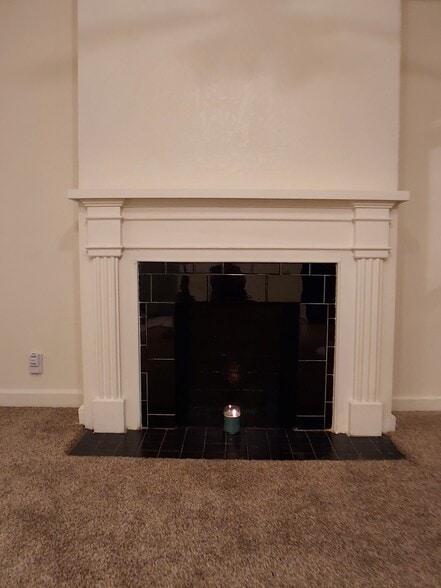 Living Room - 2216 E 72nd St