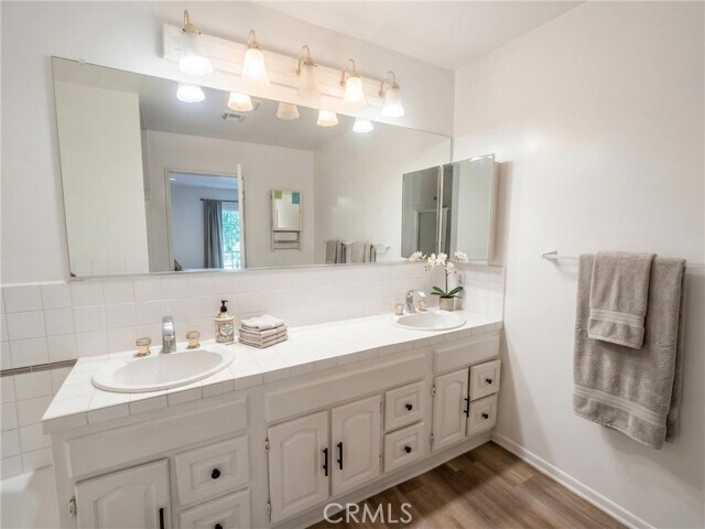 Building Photo - 4332 Sunnyslope Ave