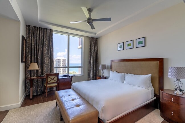 Building Photo - 3800 N Ocean Dr