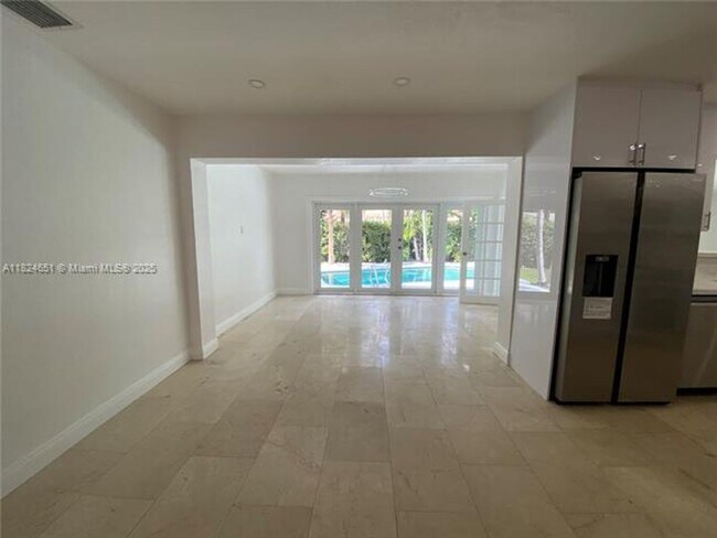 Building Photo - 19330 NE 18th Pl