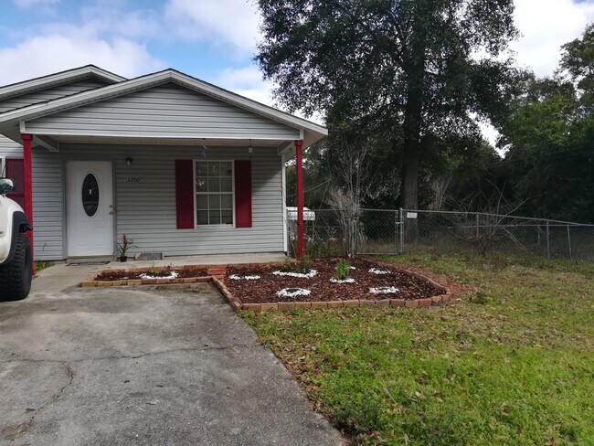 Primary Photo - 4800 Eva Dr