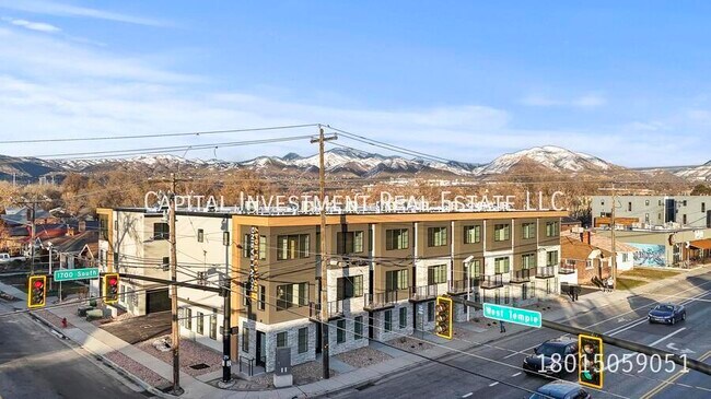 Building Photo - 1689 S W Temple St