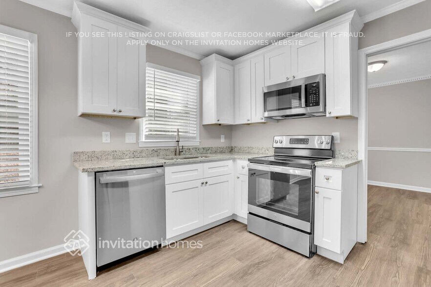 Building Photo - 841 Sugar Creek Way SE