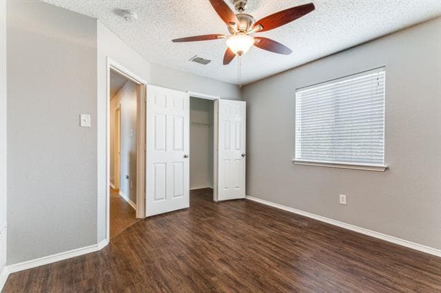 Building Photo - 9361 Sundial Dr