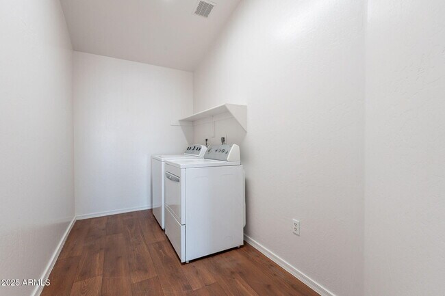 Building Photo - 8844 W Christopher Michael Ln