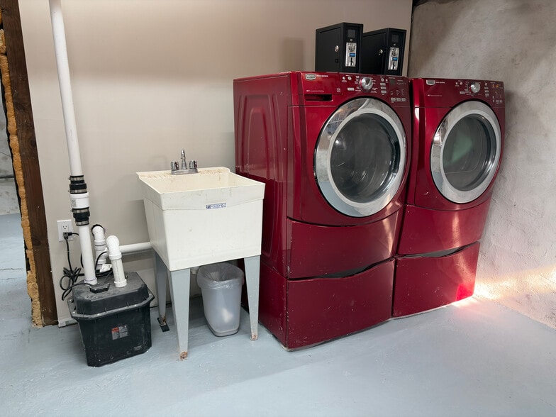 Building Photo - 4377 Pechin St