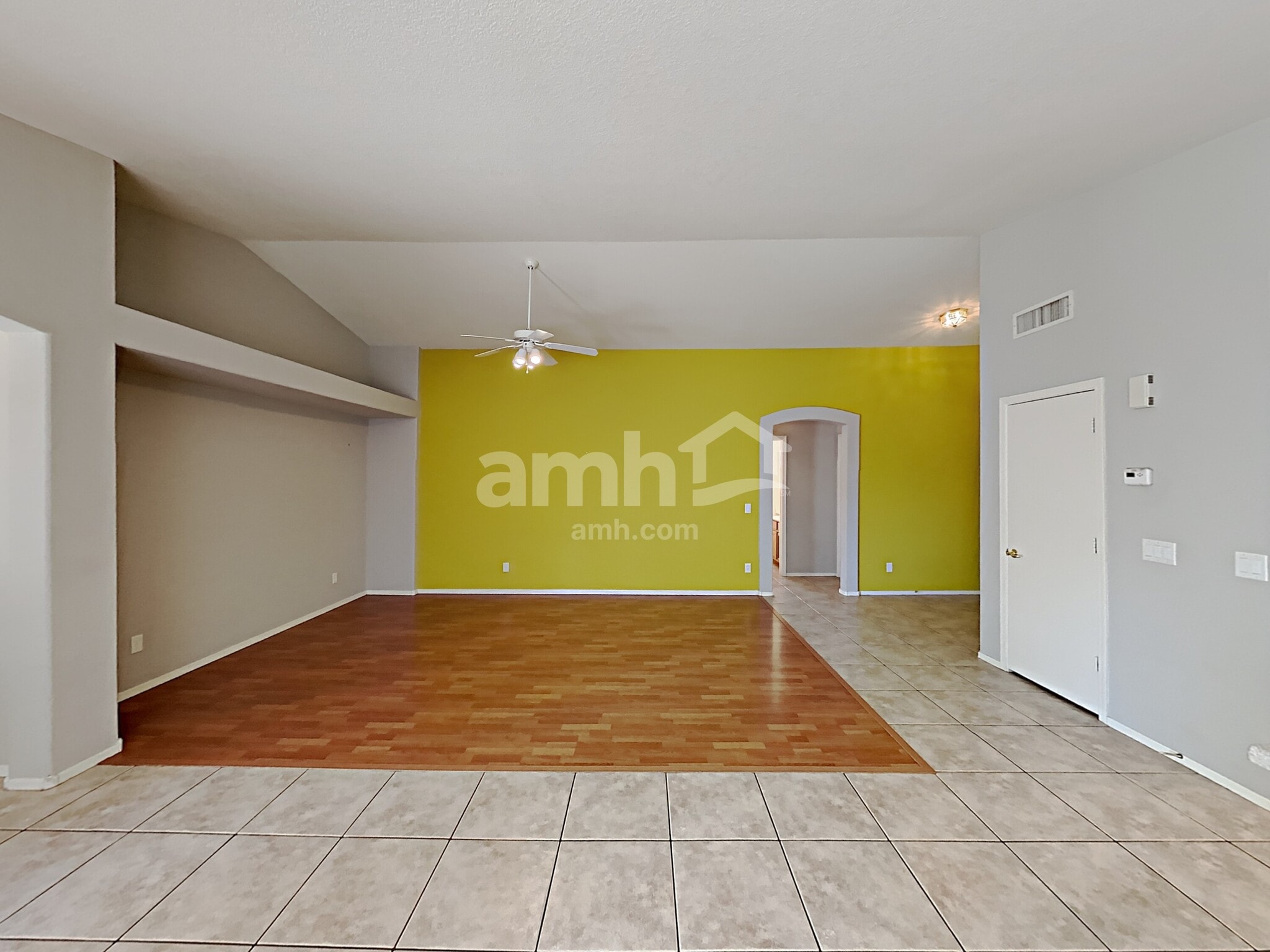 Building Photo - 13948 N 134th Dr