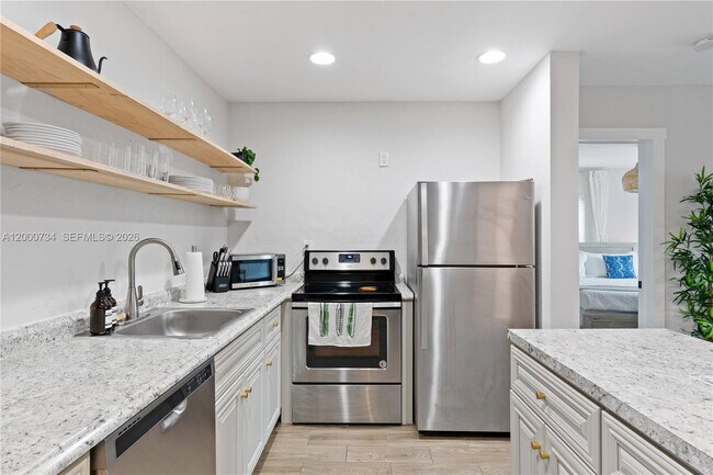 Building Photo - 300 SW 23rd St