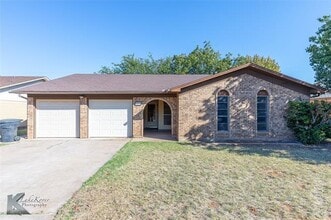 Building Photo - 5532 Castle Rd