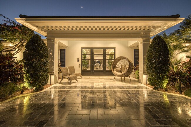 Building Photo - 3109 NE 42nd Ct