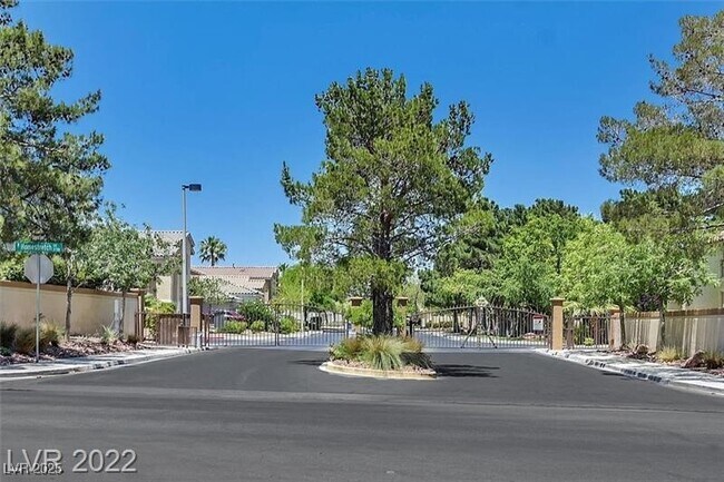 Building Photo - 9725 Hitching Rail Dr