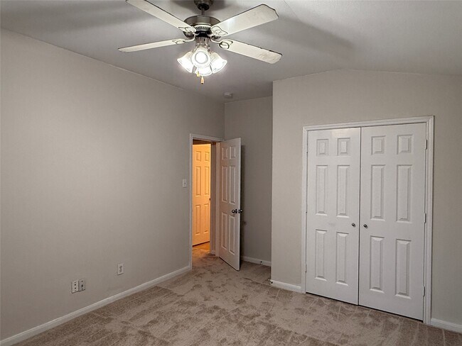 Building Photo - 21315 Bella Mountain Dr