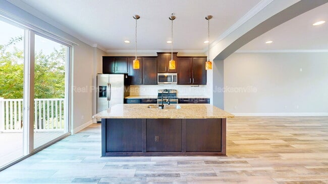 Building Photo - 4298 Ellipse Dr