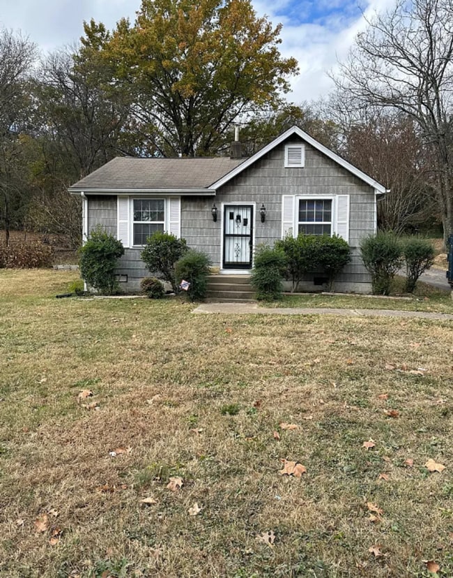 Primary Photo - Freshly Painted 4 Bedroom Home