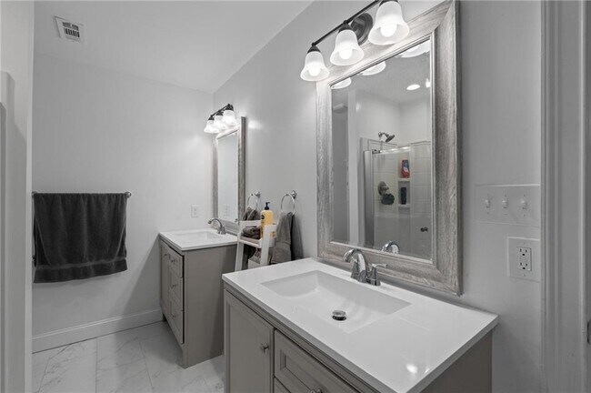 Building Photo - 4719 Brownstone Dr