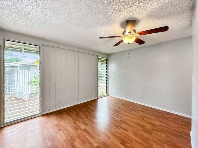 Building Photo - Mililani - 4bdrm/2bath, Large Lot with Pool