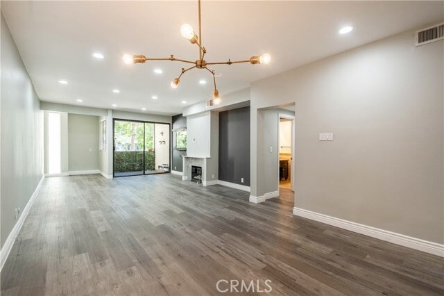 Building Photo - 1305 N Columbus Ave