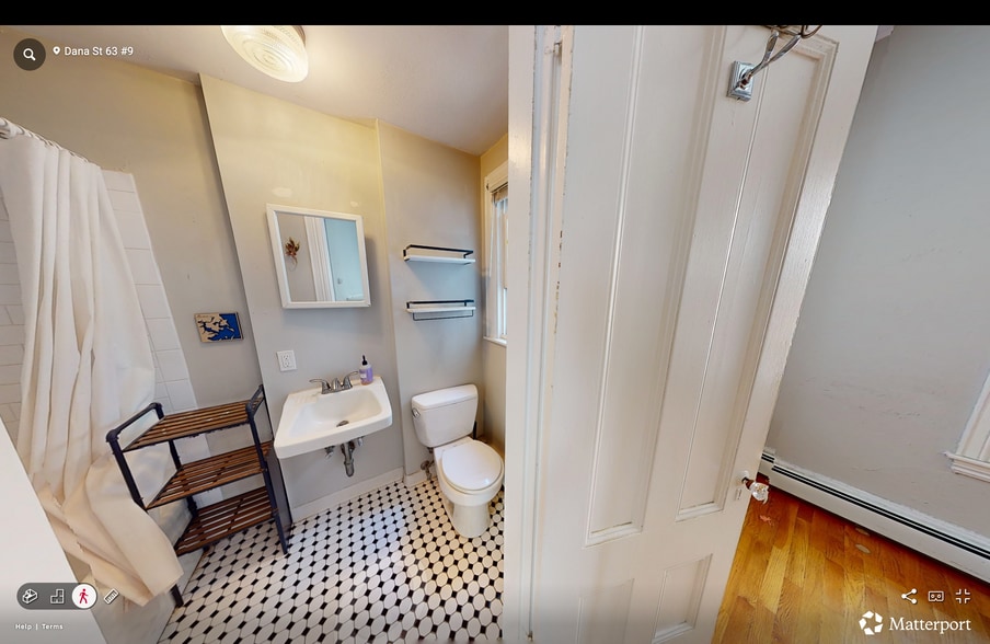 Building Photo - 62 Dana St