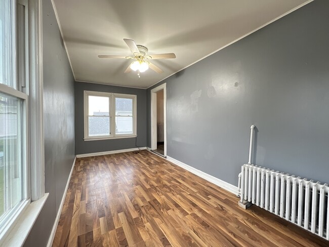 Building Photo - 1010 1/2 Rhomberg Ave