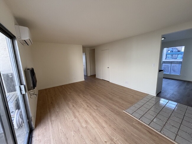 Building Photo - 1825 Harrison St