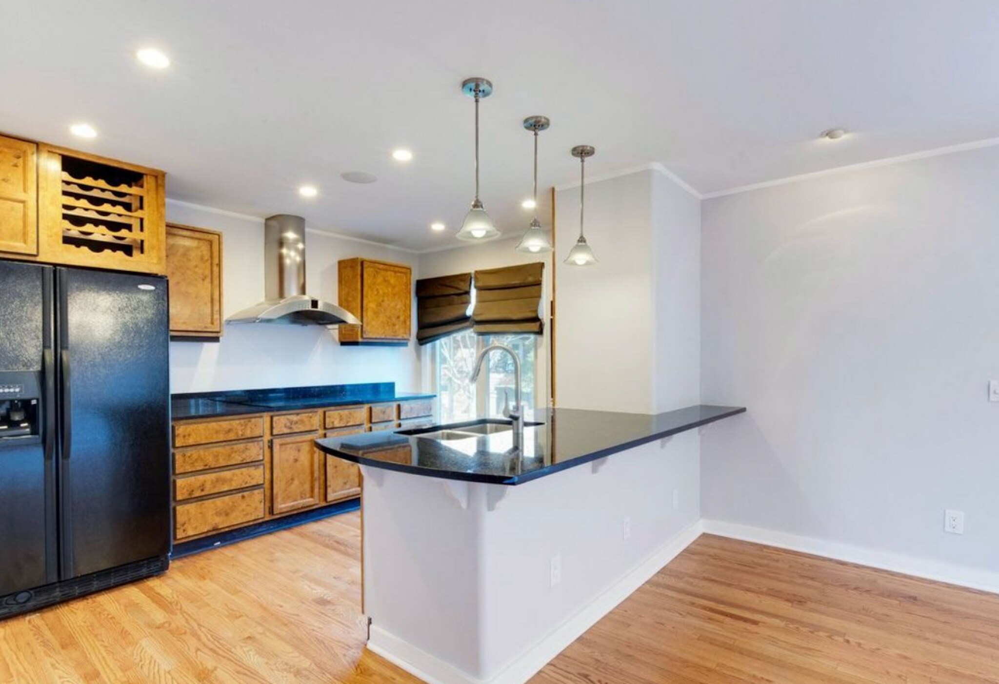 Building Photo - 315 Settlers Ln