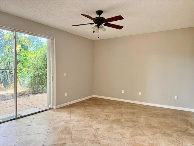 Building Photo - 8743 NW 6th Ct