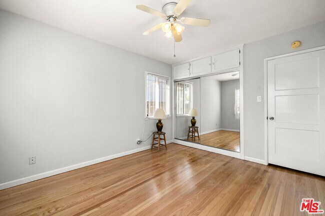 Building Photo - 836 Appelby St