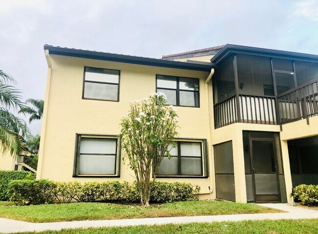 Building Photo - 4695 Lucerne Lakes Blvd E