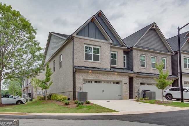 Building Photo - 3140 Marbella Cir