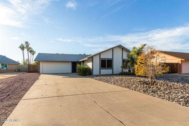 Building Photo - 4902 W Joyce Cir