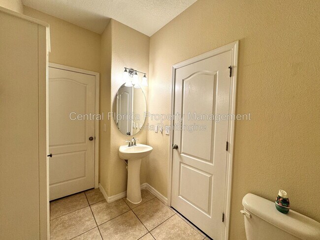 Building Photo - 2890 Spring Breeze Way