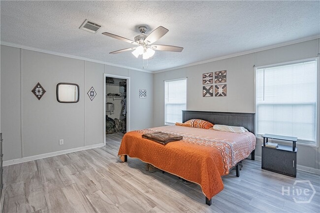 Building Photo - 75 Willow Ln