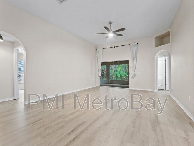 Building Photo - 1424 Firewheel Dr