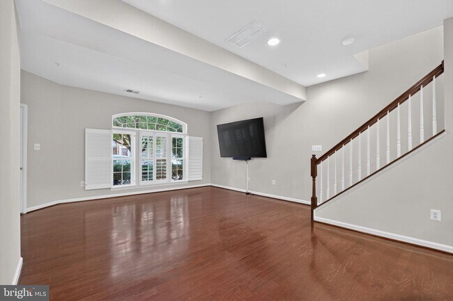 Building Photo - 1303 Cheswick Ln