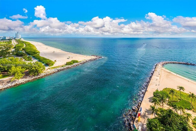 Building Photo - 10295 Collins Ave