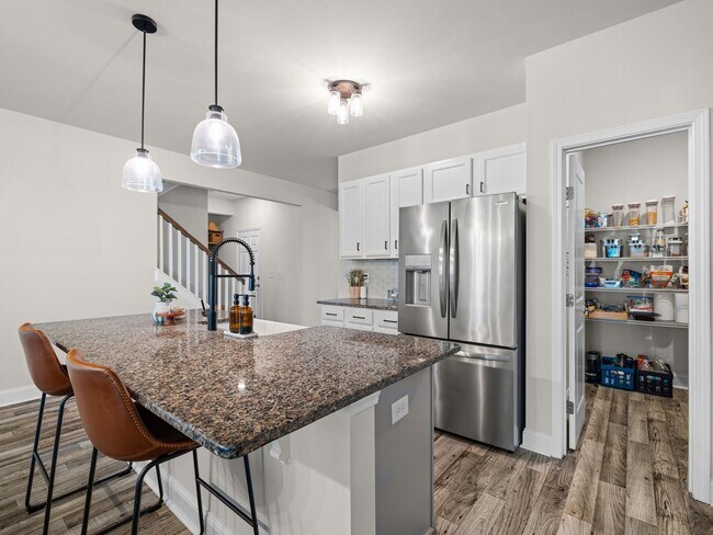 Building Photo - Mimosa Bay Beauty