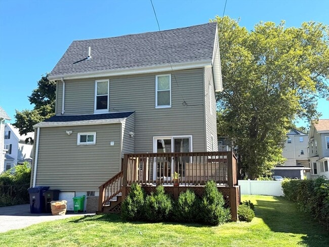 Building Photo - 31 Chipman St