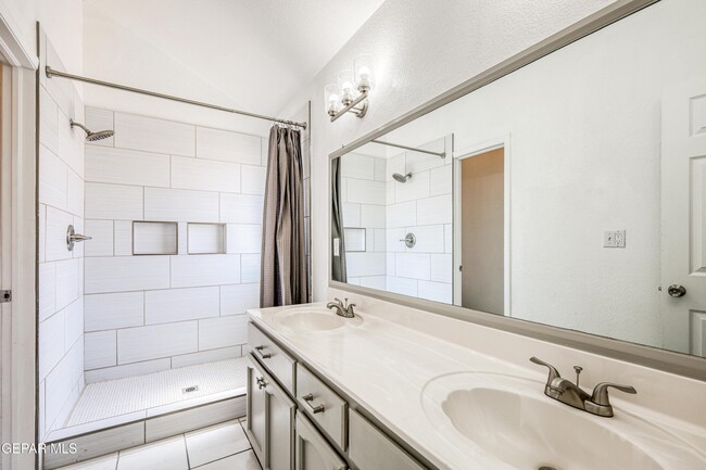 Building Photo - 1229 Diamond Cove Pl