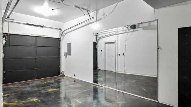 Building Photo - 11560 Stone Ave N