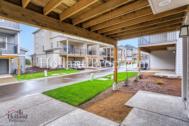 Building Photo - 15974 NW Hosmer Ln