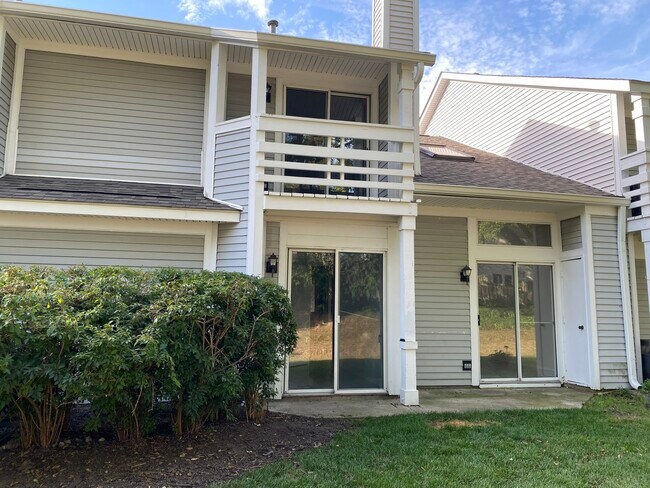 Building Photo - 1283 Ranchview Ct