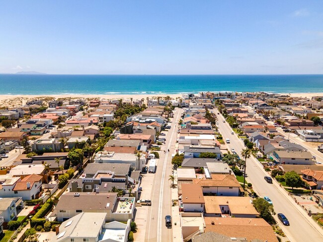 Building Photo - 4850A - Mandalay Shores/ Oxnard/ 5 bedroom...
