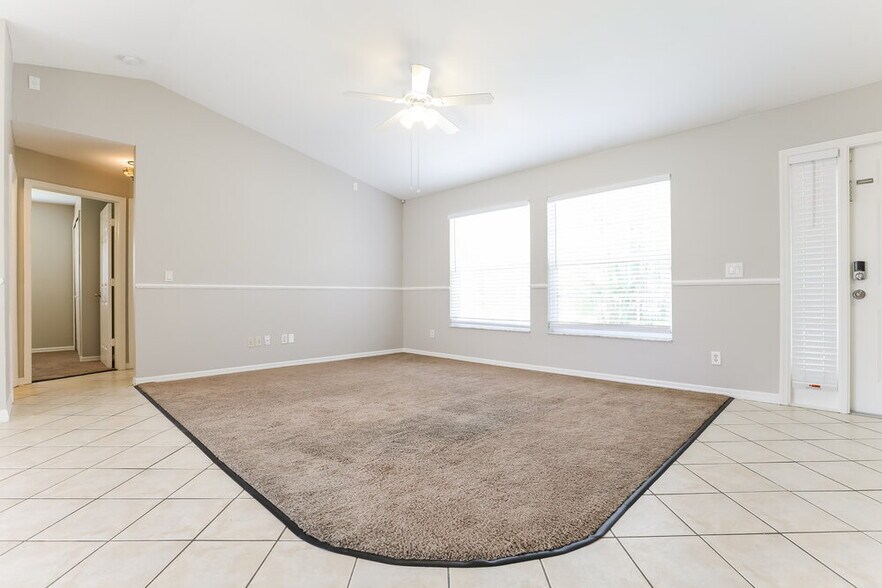 Building Photo - 2525 Mather Ln