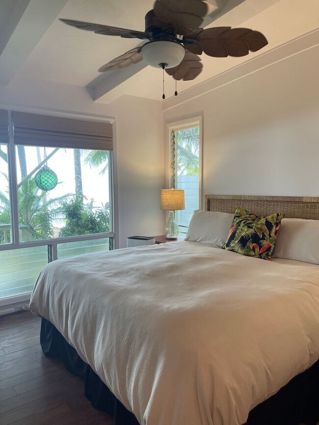 Building Photo - Furnished Anini Beach Front House 2 Bedrooms + Loft