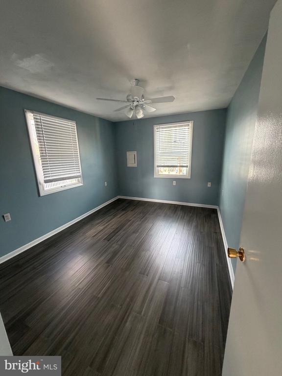 Building Photo - 525 Bayside Dr