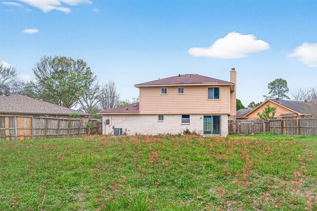 Building Photo - 7523 La Pl Dr