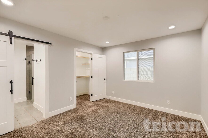 Building Photo - 4665 S 38th Ln