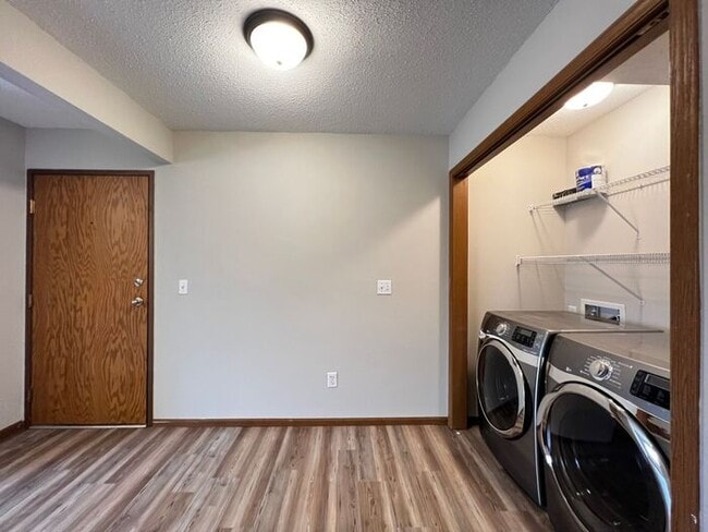 Building Photo - $1,250 | 2 Bedroom, 1 Bathroom Condo | Pet Friendly* | Available for August 1st, 2026 Move In!